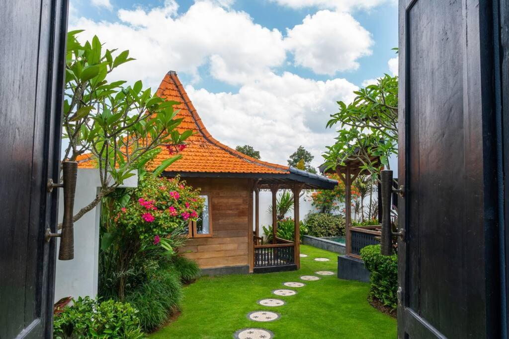 Berawa Canggu Stylish Joglo 3 Bedrooms Private Villa With Private Pool Buitenkant foto