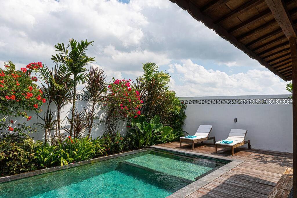 Berawa Canggu Stylish Joglo 3 Bedrooms Private Villa With Private Pool Buitenkant foto